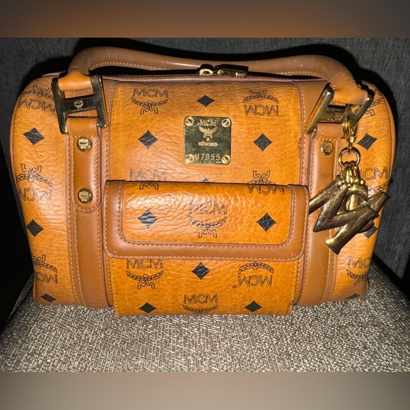 MCM Small Satchel Great Preloved condition - Picture 1 of 12